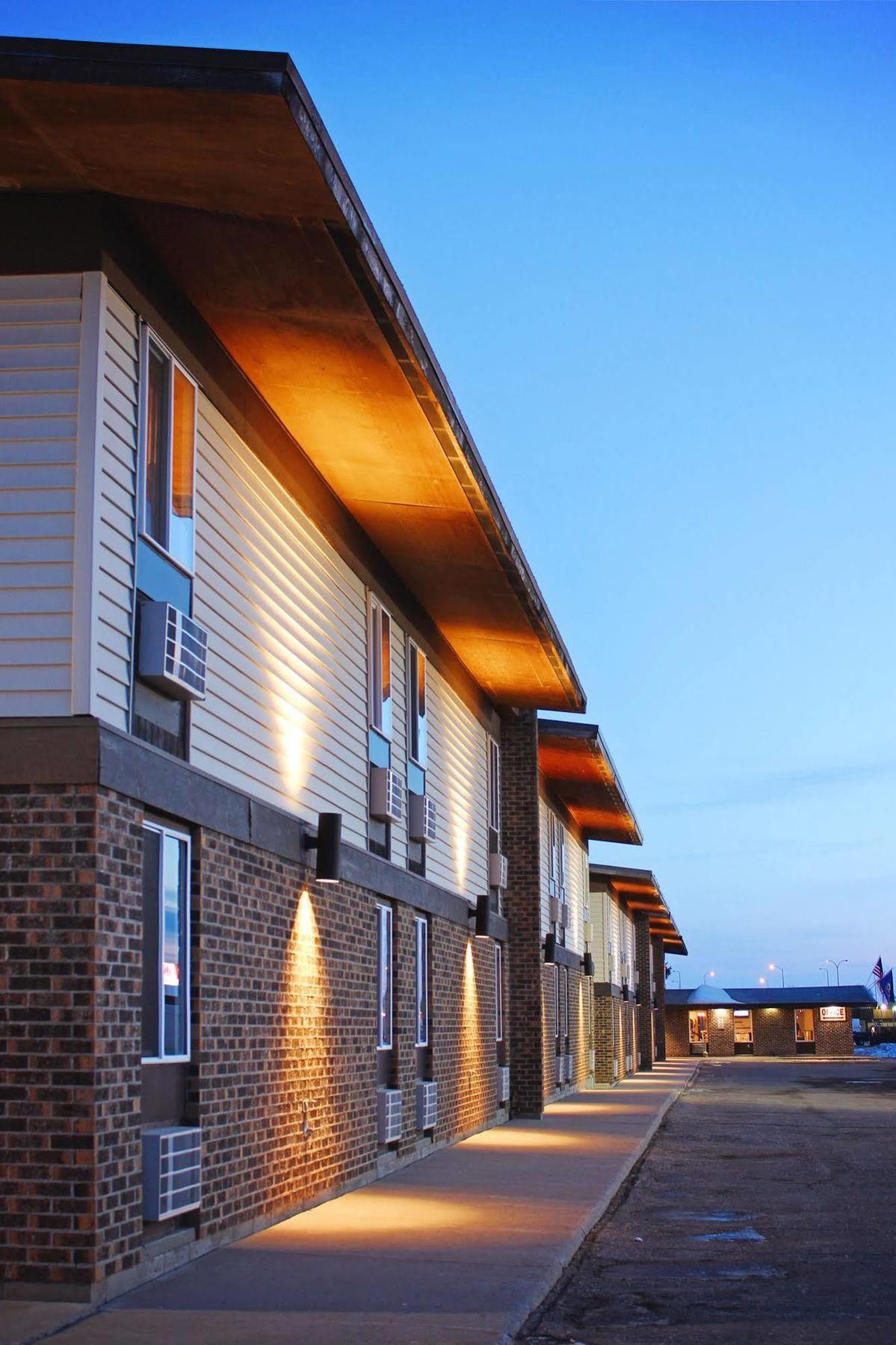 Sunlac Inn Devils Lake Luaran gambar